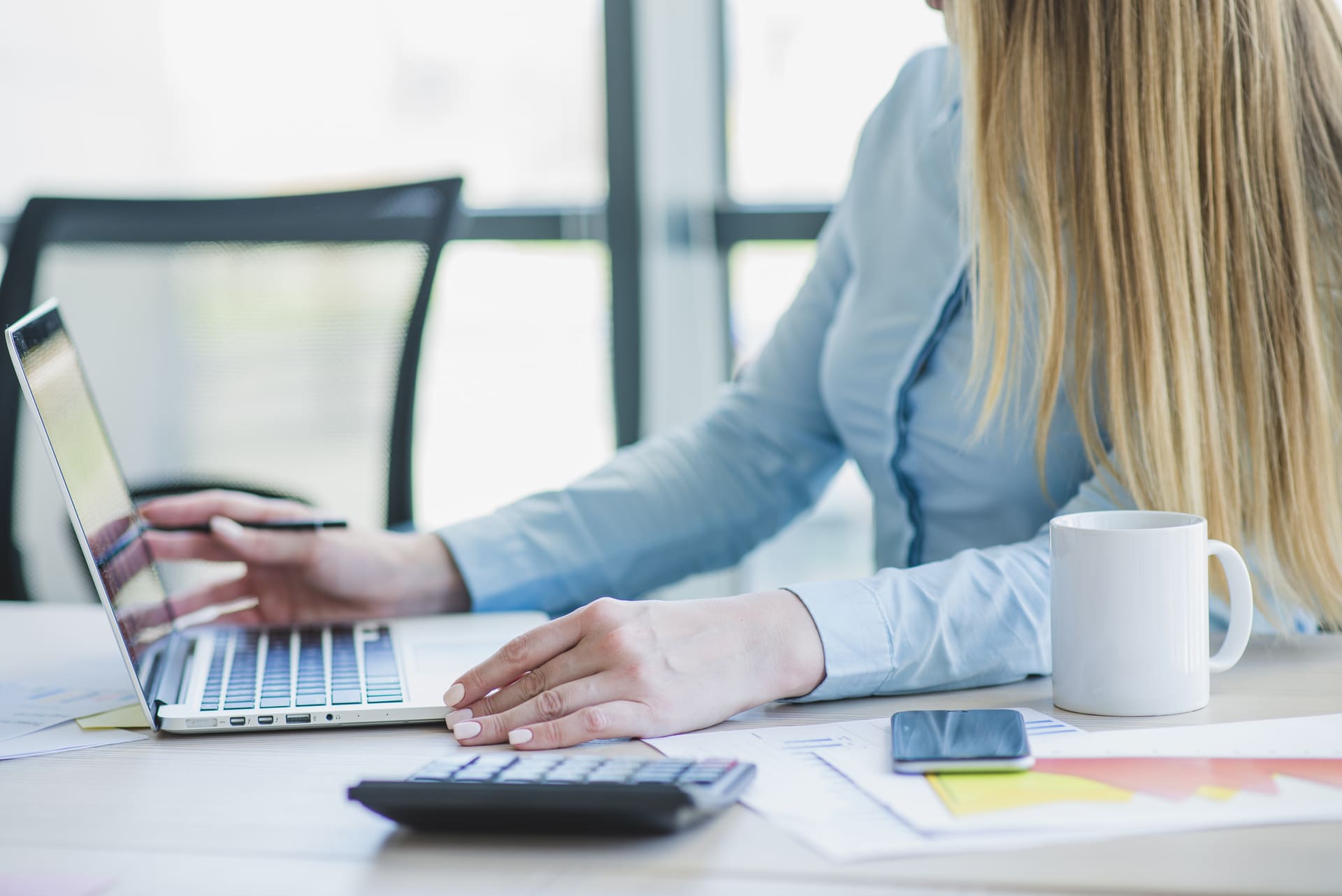 Asiento de cierre contable: qué es, cómo se hace y ejemplo práctico